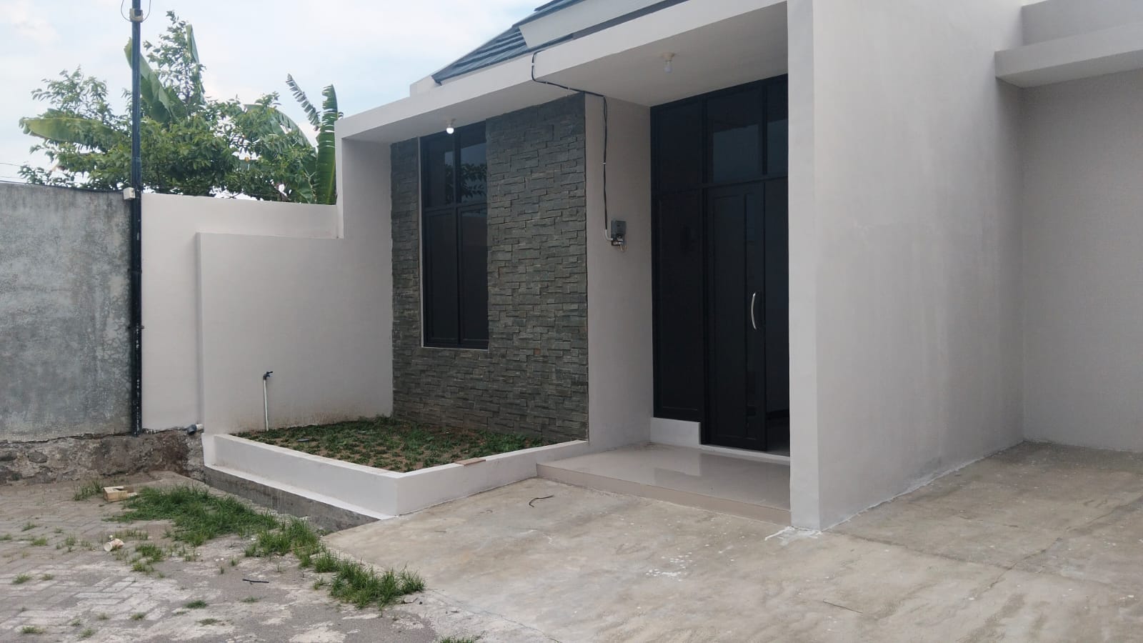 jual rumah shm lengkap bonus kanopi di grand shafa kalasan